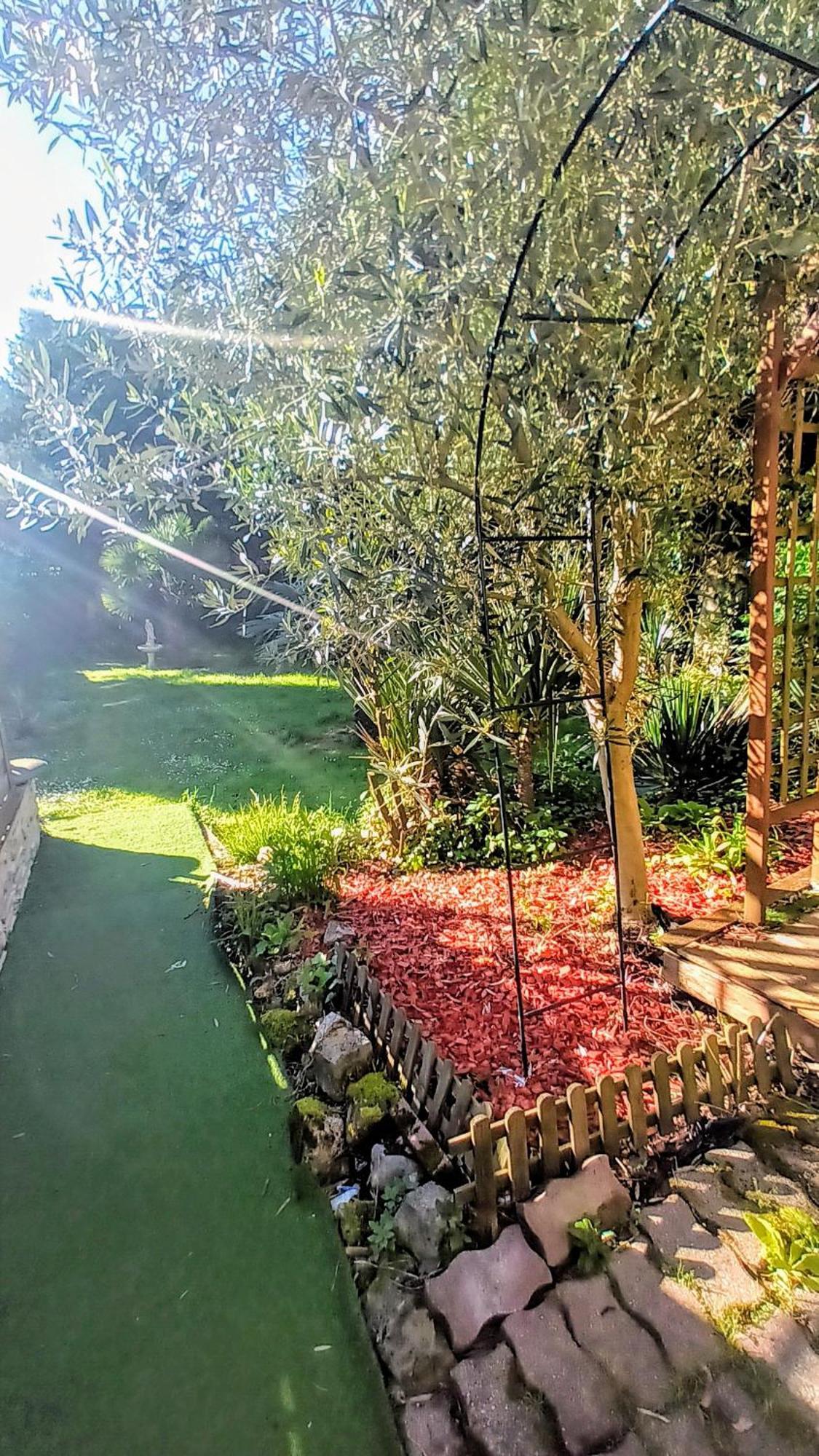 Gite Du Jardin Secret Сен-Валери-сюр-Сомм Экстерьер фото